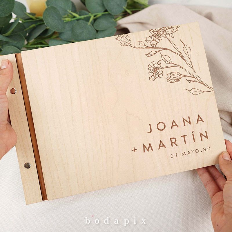 libro de firmas con detalles florales